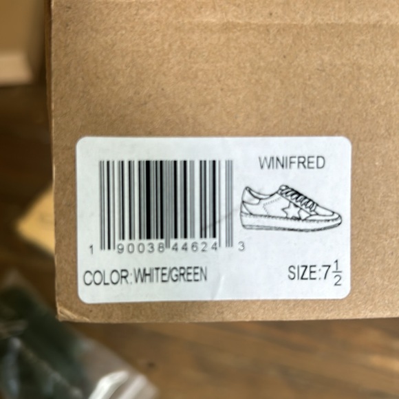 💜 SOLD 💜 NIB Vintage Havana Winifred court sneakers. Size 7.5 - Picture 10 of 12